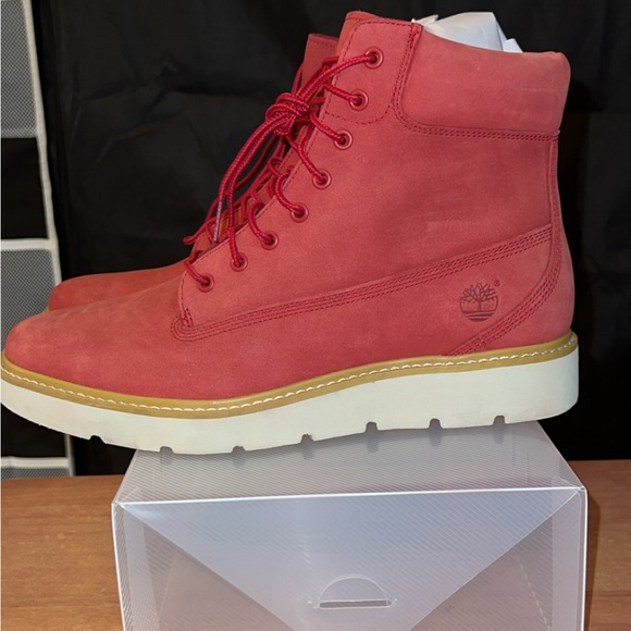 Timberland Women’s Red Boots - Picture 2 of 7